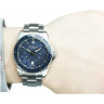 Victorinox Maverick 241602 — мужские часы, сталь и синий циферблат